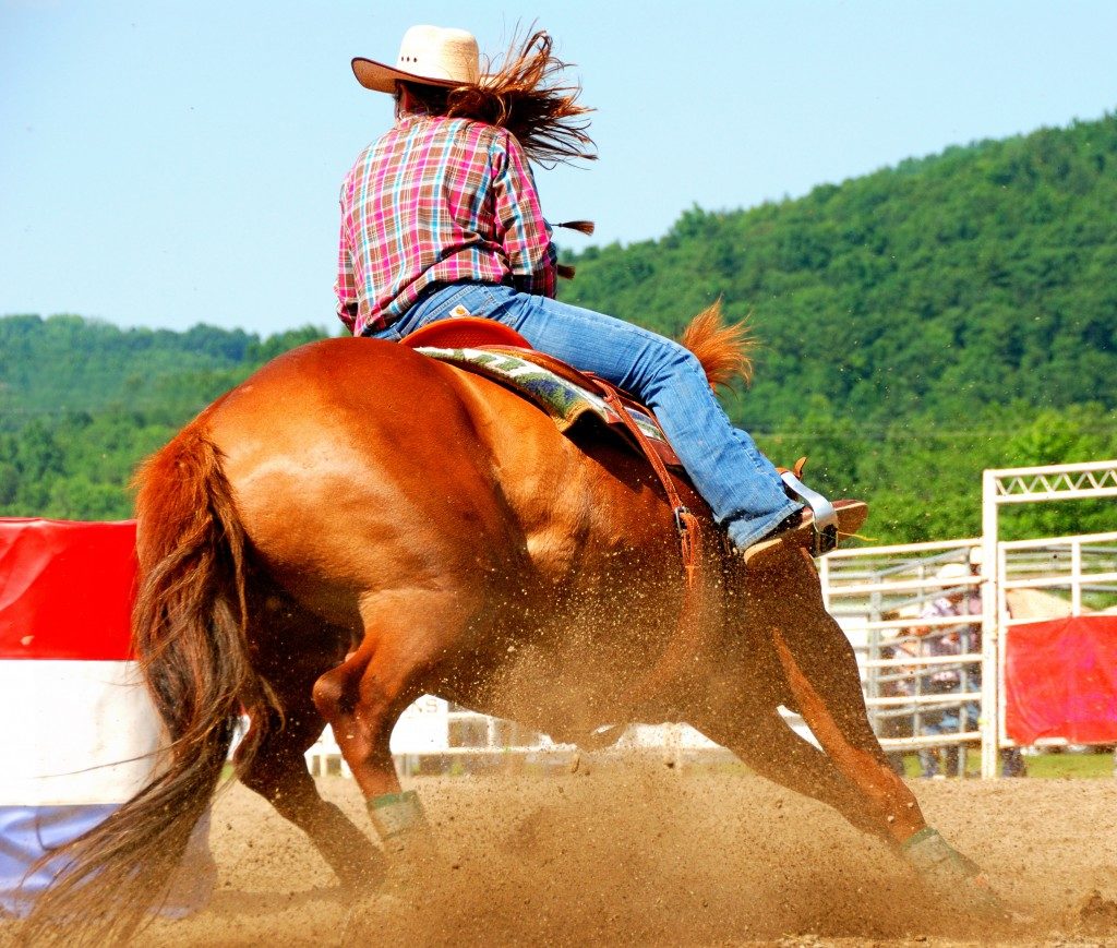cowgirl racing